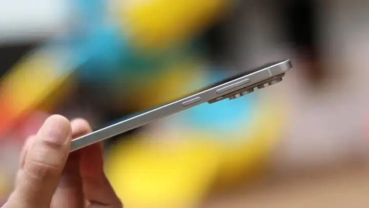 Galaxy S25 Edge.jpeg